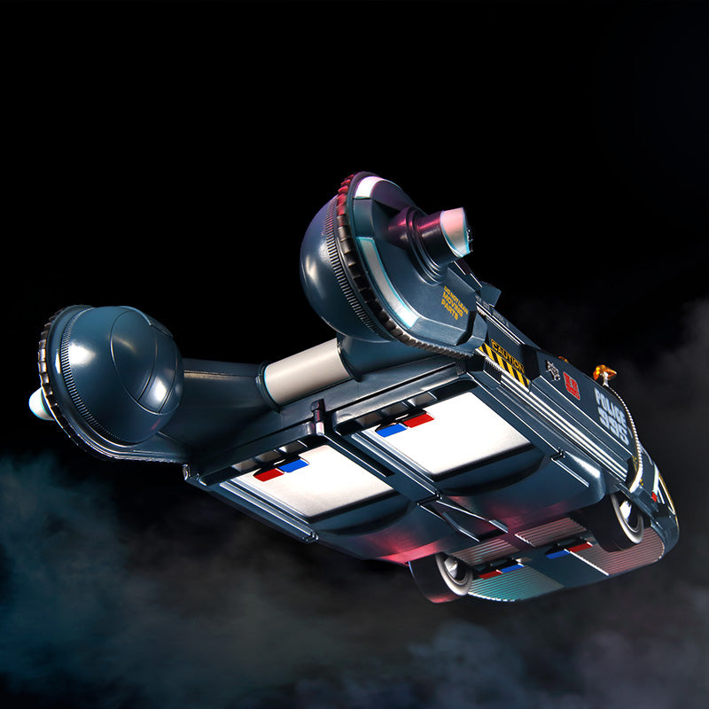 Blade Runner 2049: Deckard's Police Spinner Car [Collector's Edition]